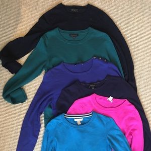 Lot of 6 Medium Crew Neck Sweaters